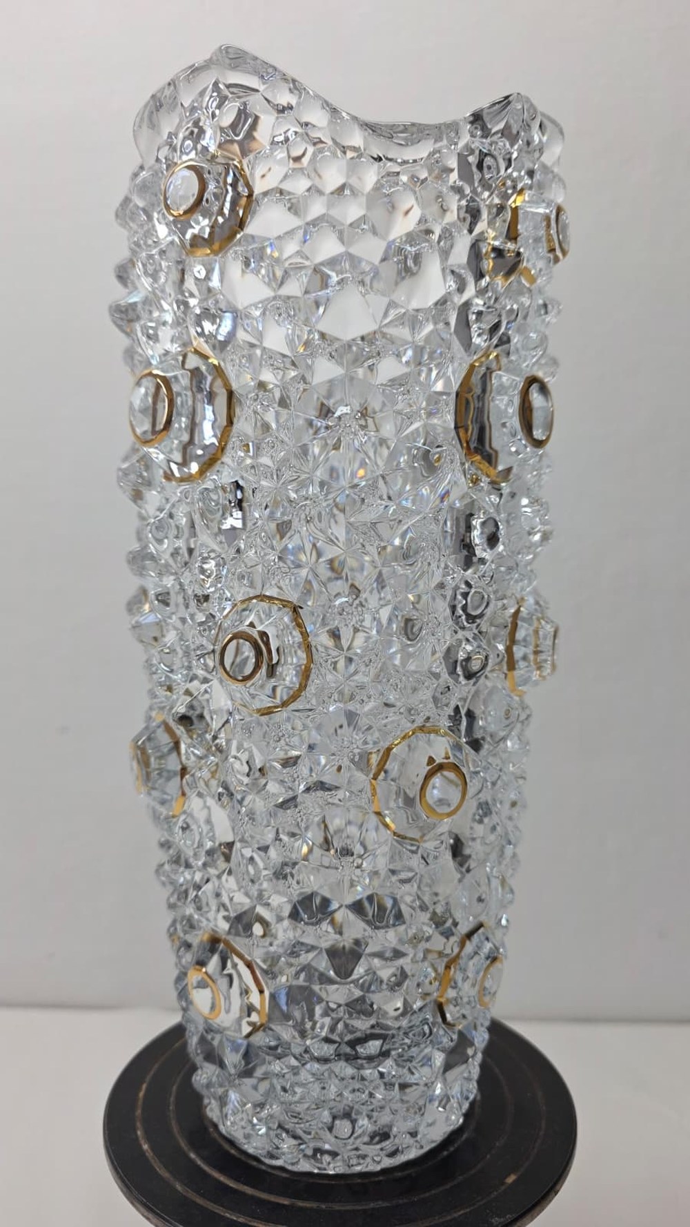 Crystal gold rings